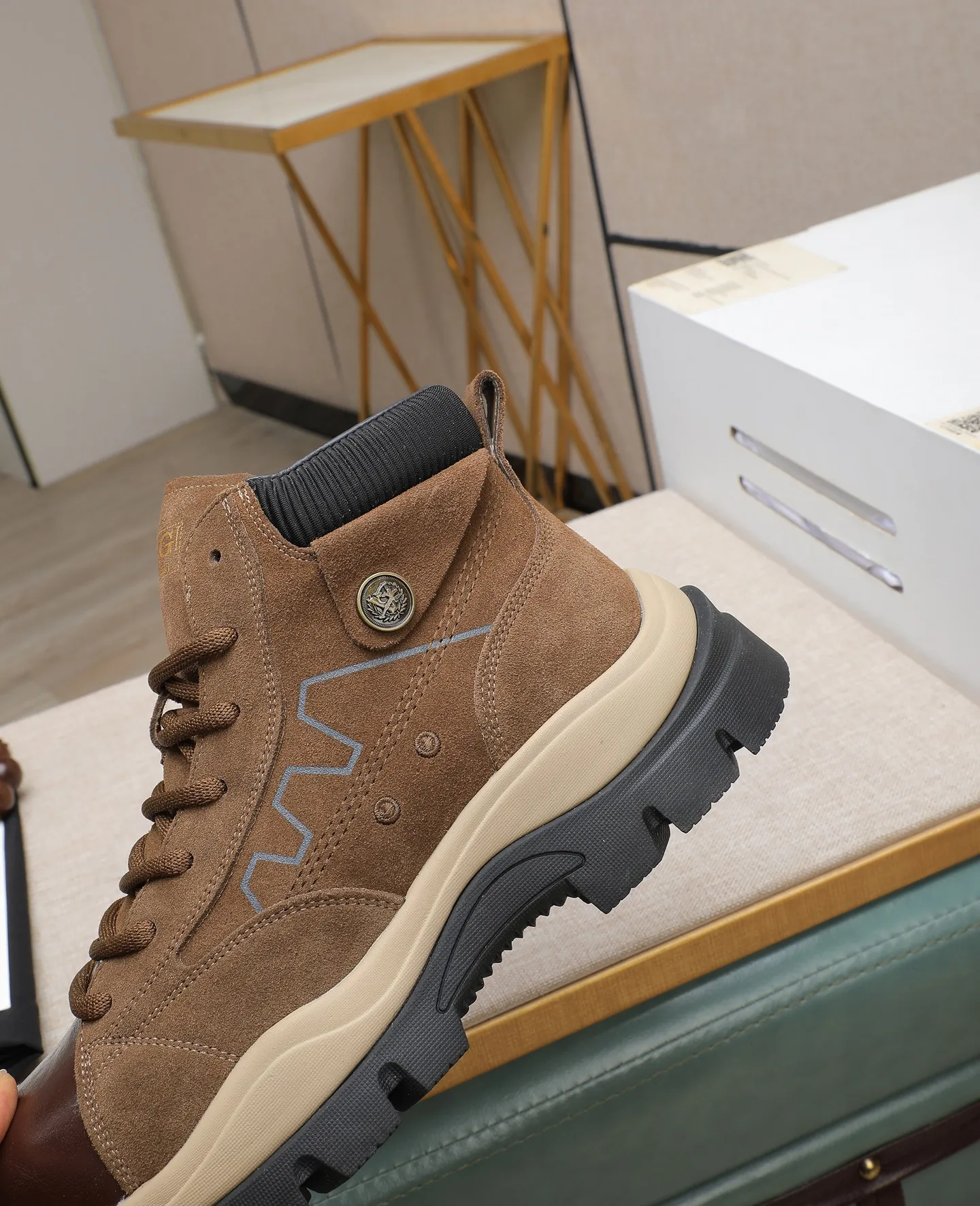 Men's shoes 💰640 IUGGI new retro presbyopia men's shoes, casual and versatile, full of high-end sense, fashionable, luxury and personalized style, joint style, retro presbyopia factor, full of handsome style, first layer suede cowhide, lining wool, rubber outsole, light and non-slip size: 39-44